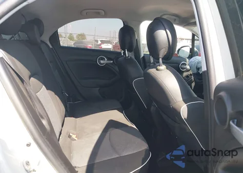 2017 Fiat 500X Pop Fwd из США, поврежденный, VIN ZFBCFXAB7HP606549